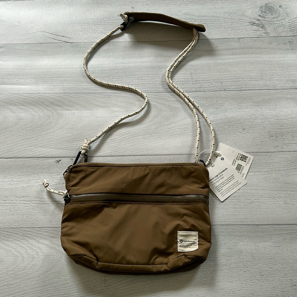 Lululemon Patch Logo Crossbody ARTF NWT